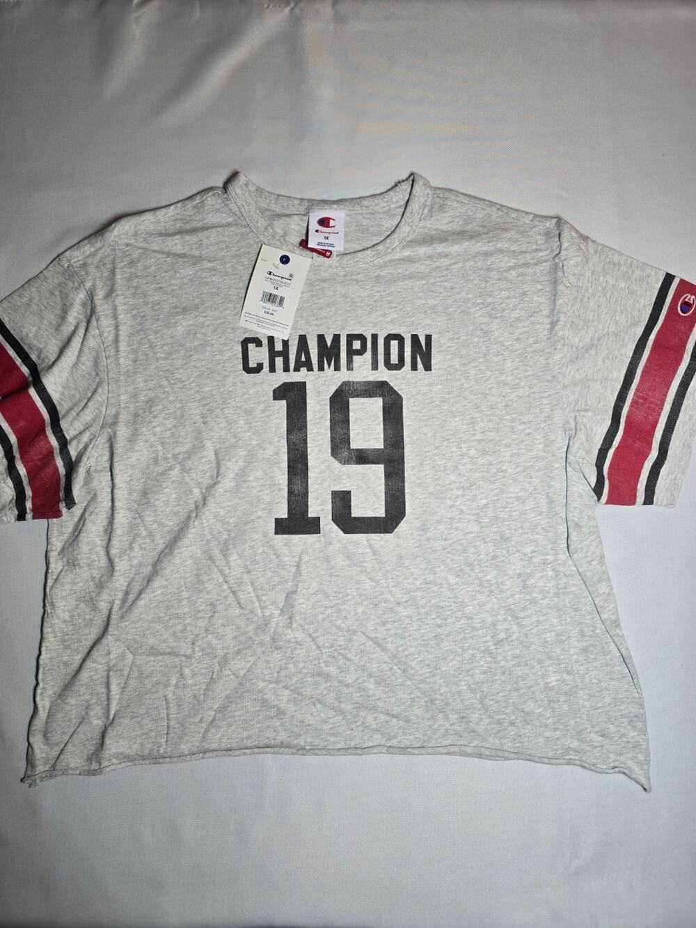 Champion 19 Graphic Cropped Tee Stripe Sleeve Short Sleeve T-Shirt